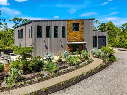 $3,000,000 | 4412 Pinetree Boulevard, St. James City, FL 33956