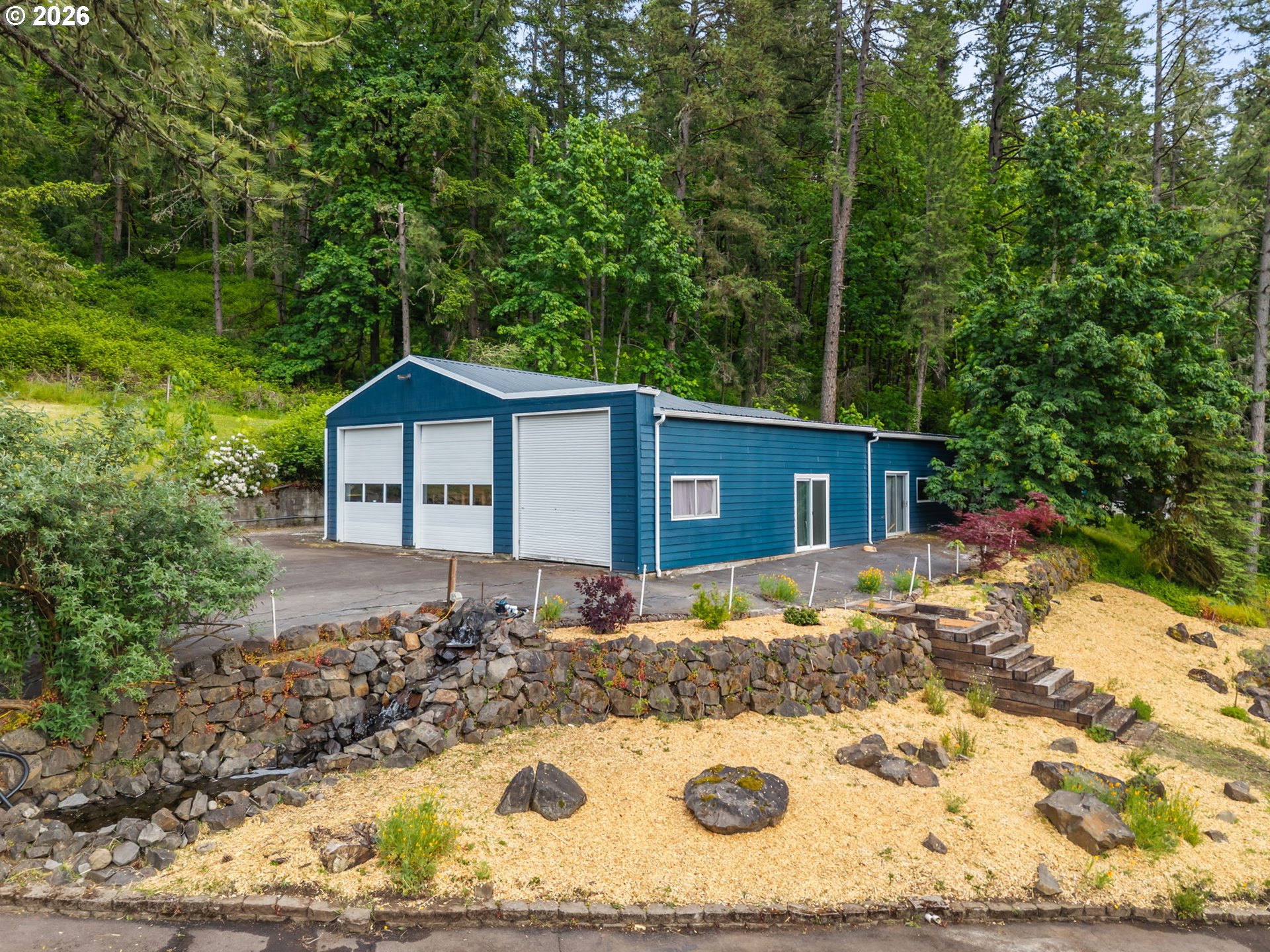 89093 Marcola Road Springfield, OR 97478 - Photo 5 of 25 a front view of a house with a yard