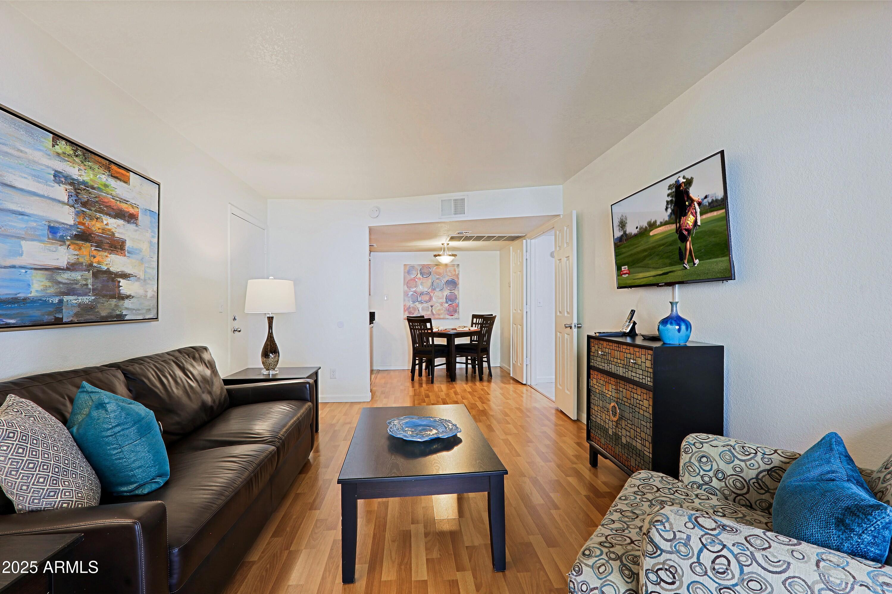 740 West Elm Street, Unit 116 Phoenix, AZ 85013 - Photo 9 of 36 Greatroom 3