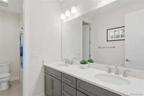 $1,869,000 | 9625 Viewside Drive, Lone Tree, CO 80124