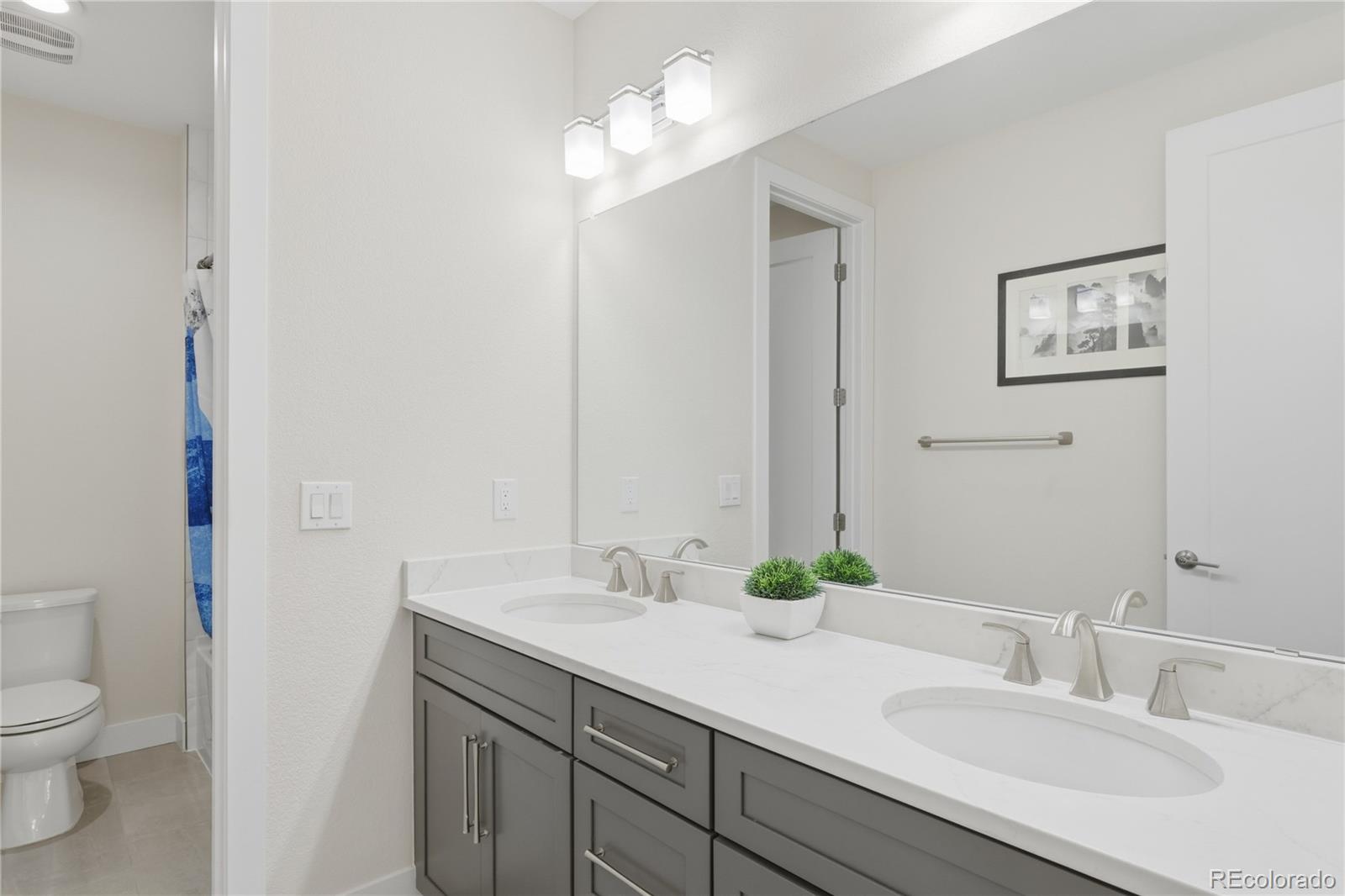 9625 Viewside Drive Lone Tree, CO 80124 - Photo 13 of 50