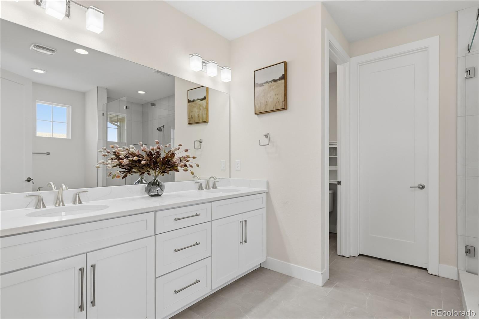 9625 Viewside Drive Lone Tree, CO 80124 - Photo 23 of 50
