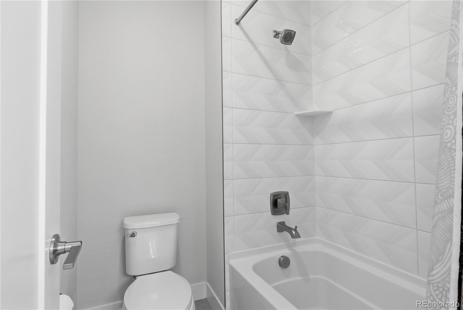 9625 Viewside Drive Lone Tree, CO 80124 - Photo 31 of 50