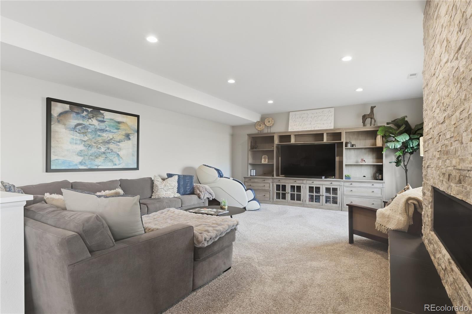 9625 Viewside Drive Lone Tree, CO 80124 - Photo 35 of 50