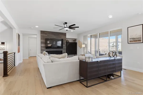 $1,799,999 | 9625 Viewside Drive, Lone Tree, CO 80124