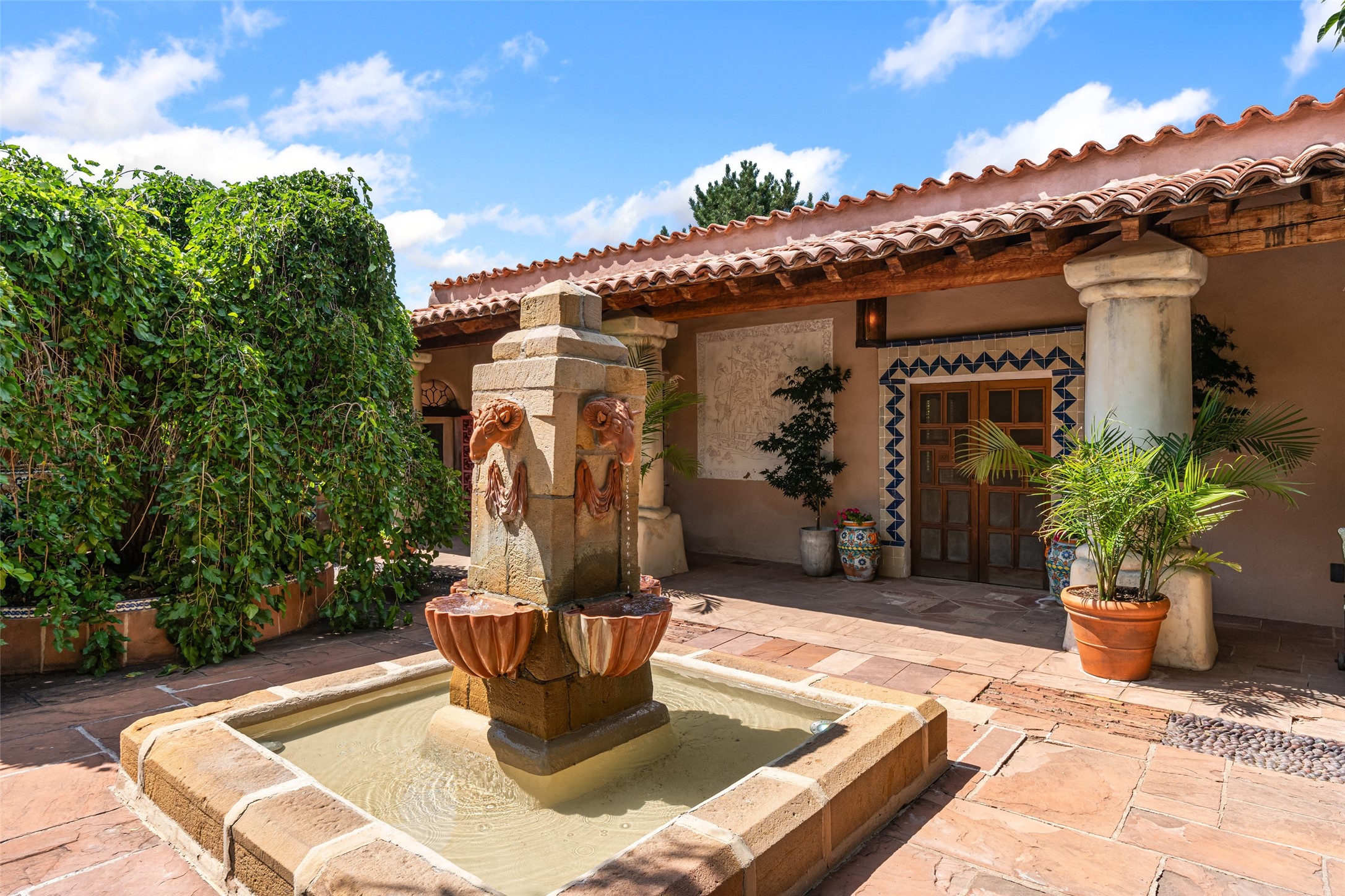 1379 Canyon Road Santa Fe, NM 87501 - Photo 6 of 63