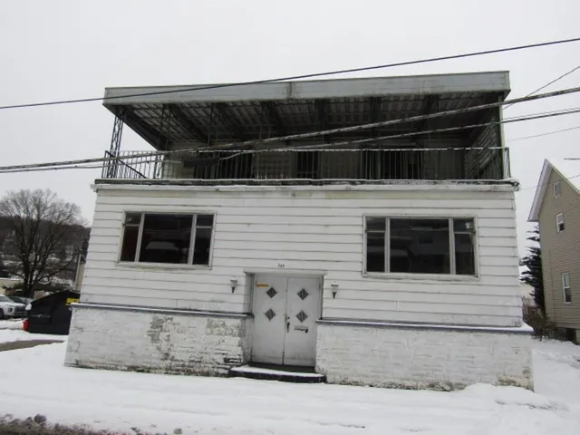 $99,900 | 240 East College Street, Canonsburg, PA 15317