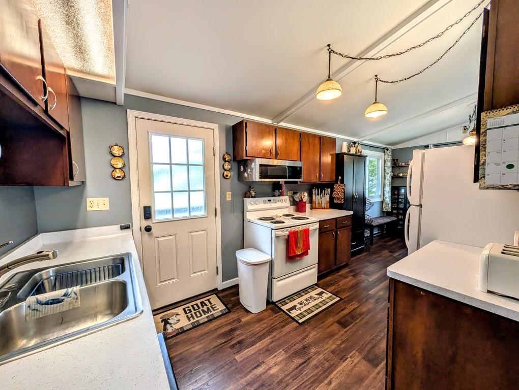 1407 South Kernan Avenue Appleton, WI 54915 - Photo 9 of 30