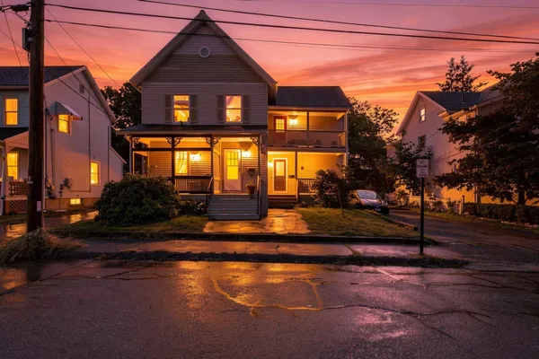 $349,900 | 9 Walnut Street, Unit B, Northampton, MA 01060