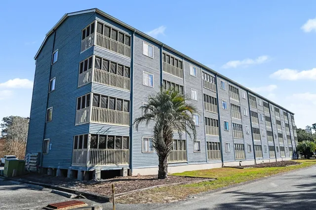 $134,900 | 4015 Fairway Drive, Unit 404A, Little River, SC 29566