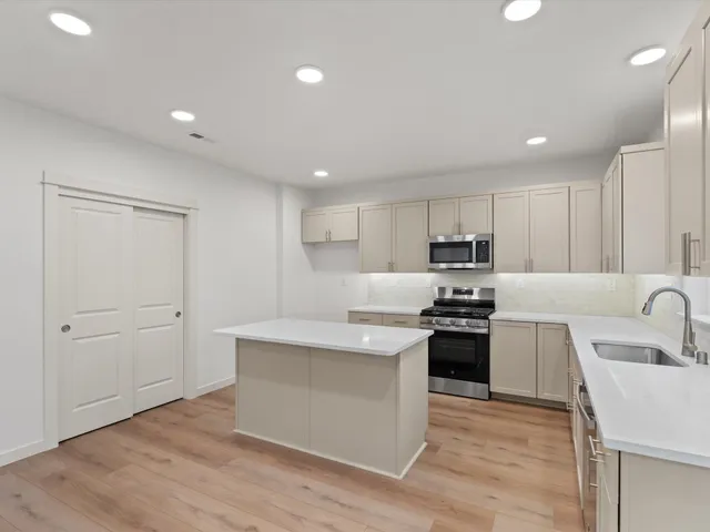 $579,990 | 18115 East Barclay Court, Unit 2/3 STONERIDGE ENCORE, Spokane Valley, WA 99016