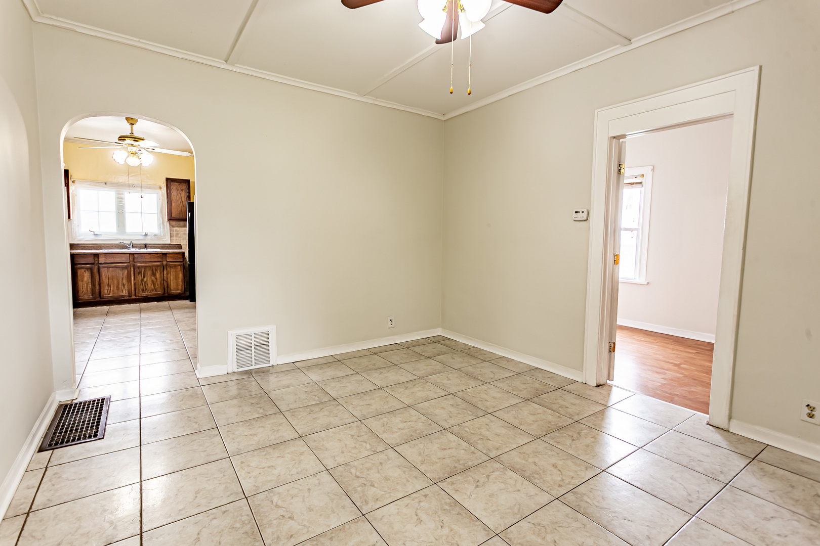 1413 Wisconsin Avenue Berwyn, IL 60402 - Photo 4 of 29