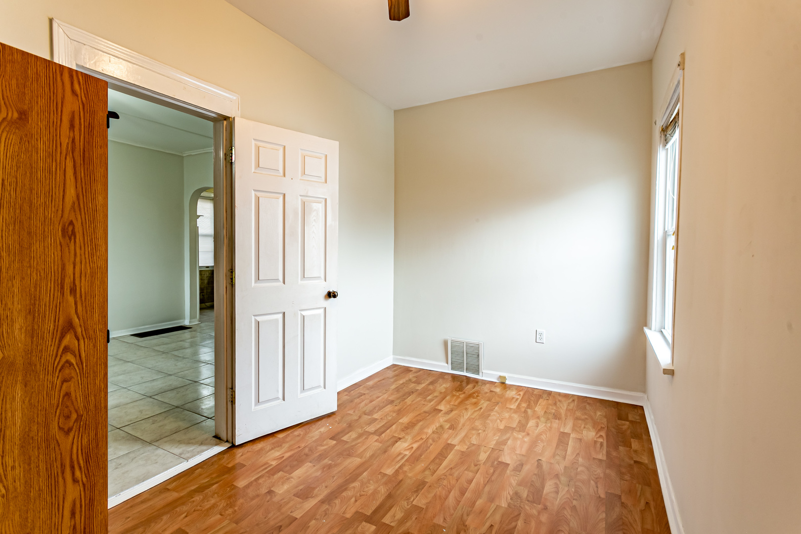 1413 Wisconsin Avenue Berwyn, IL 60402 - Photo 5 of 29