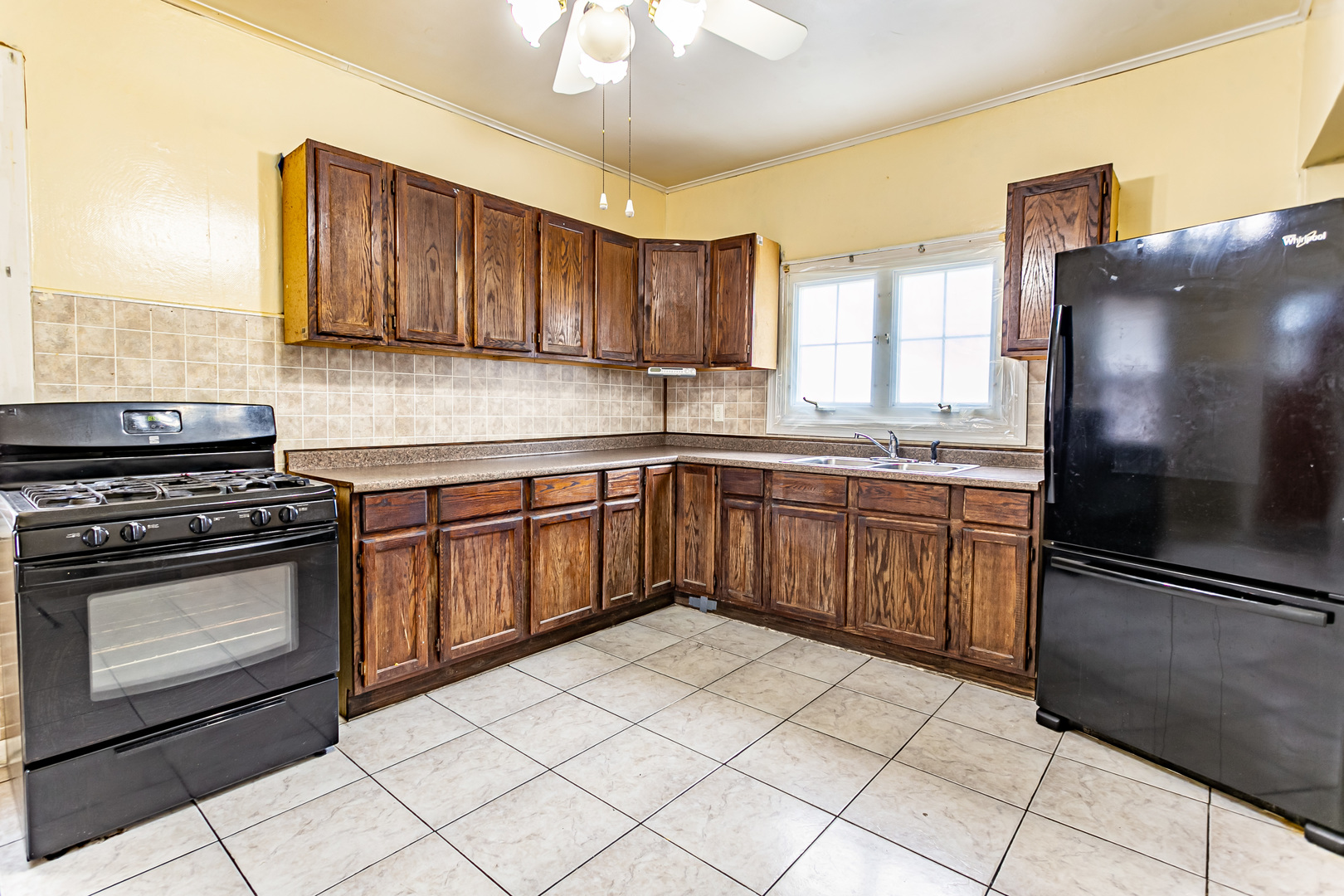 1413 Wisconsin Avenue Berwyn, IL 60402 - Photo 7 of 29