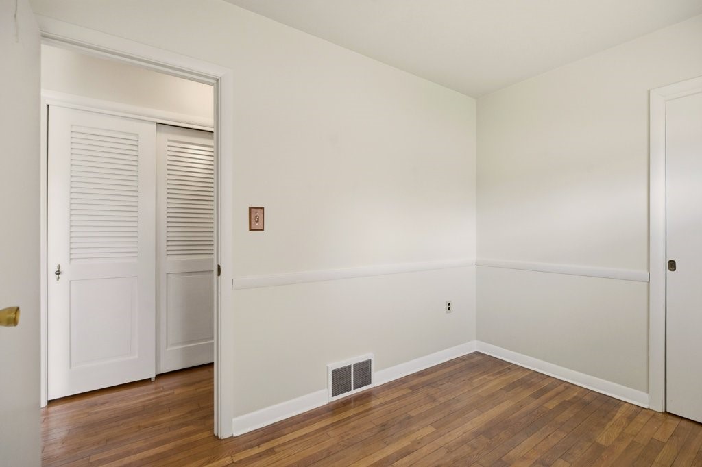 58 Redwood Road Portsmouth, RI 02871 - Photo 9 of 31 Gallery Image 9