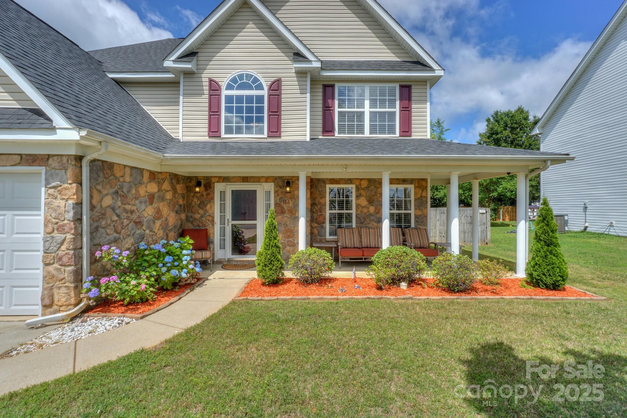 166 Glennallen Road Mooresville, NC 28115 - Photo 3 of 48 front view of a house with a yard