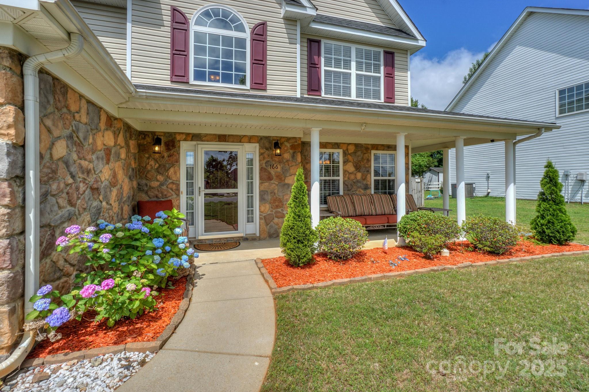 166 Glennallen Road Mooresville, NC 28115 - Photo 4 of 48 front view of a building
