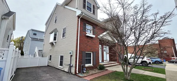 $3,800 | 15 Putnam Place, Unit 15, Winthrop, MA 02152