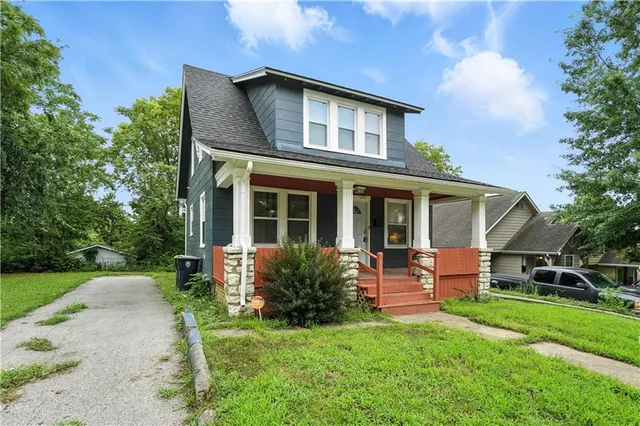 $155,000 | 2711 Kensington Avenue, Kansas City, MO 64128