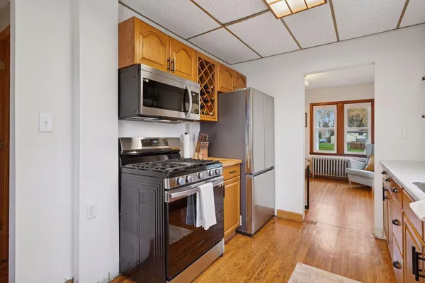 $2,500 | 1705 Ivy Avenue East, St. Paul, MN 55106