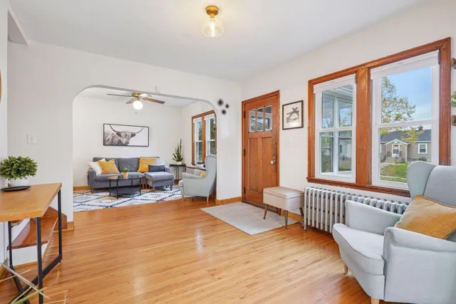 $2,500 | 1705 Ivy Avenue East, St. Paul, MN 55106