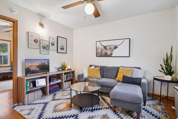 $2,500 | 1705 Ivy Avenue East, St. Paul, MN 55106