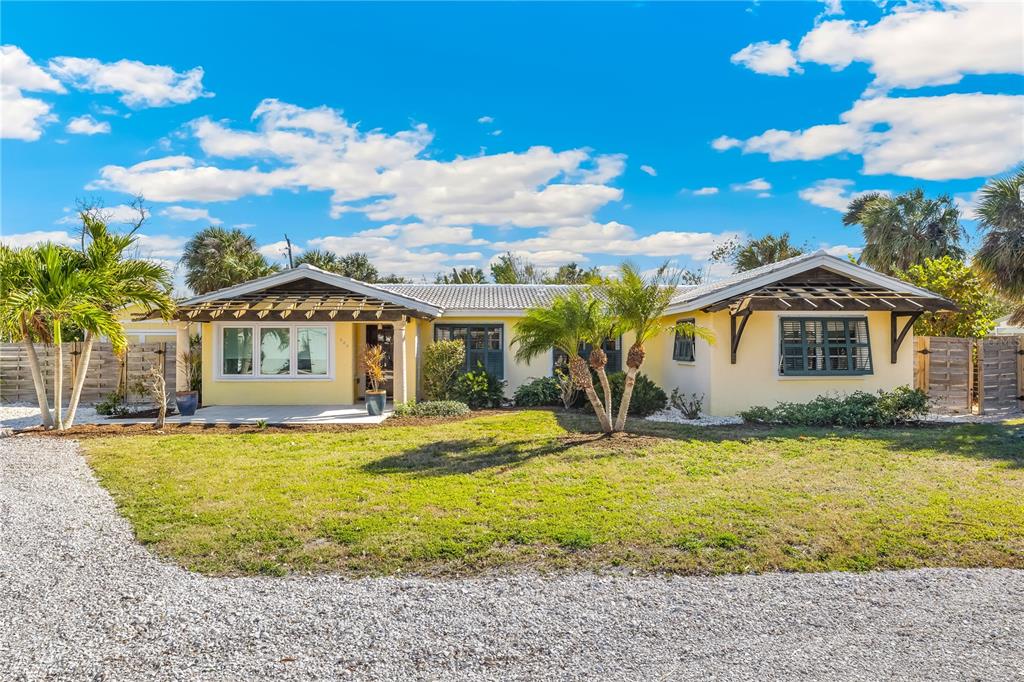 320 Gasparilla Street Boca Grande, FL 33921 - Photo 2 of 23