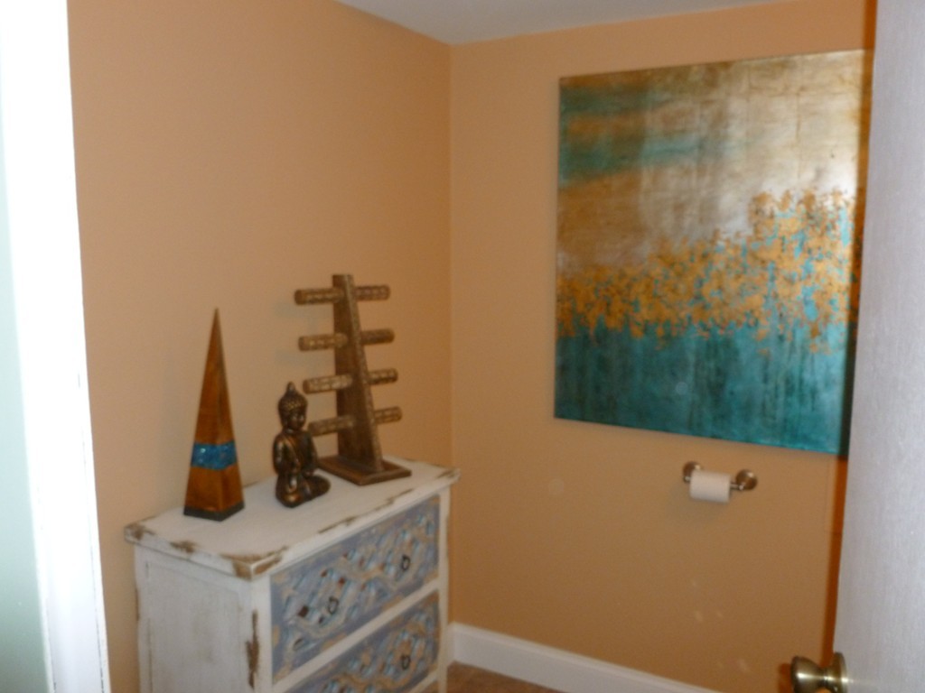 78 Westchester Circle Dedham, MA 02026 - Photo 19 of 24 a bathroom with a sink