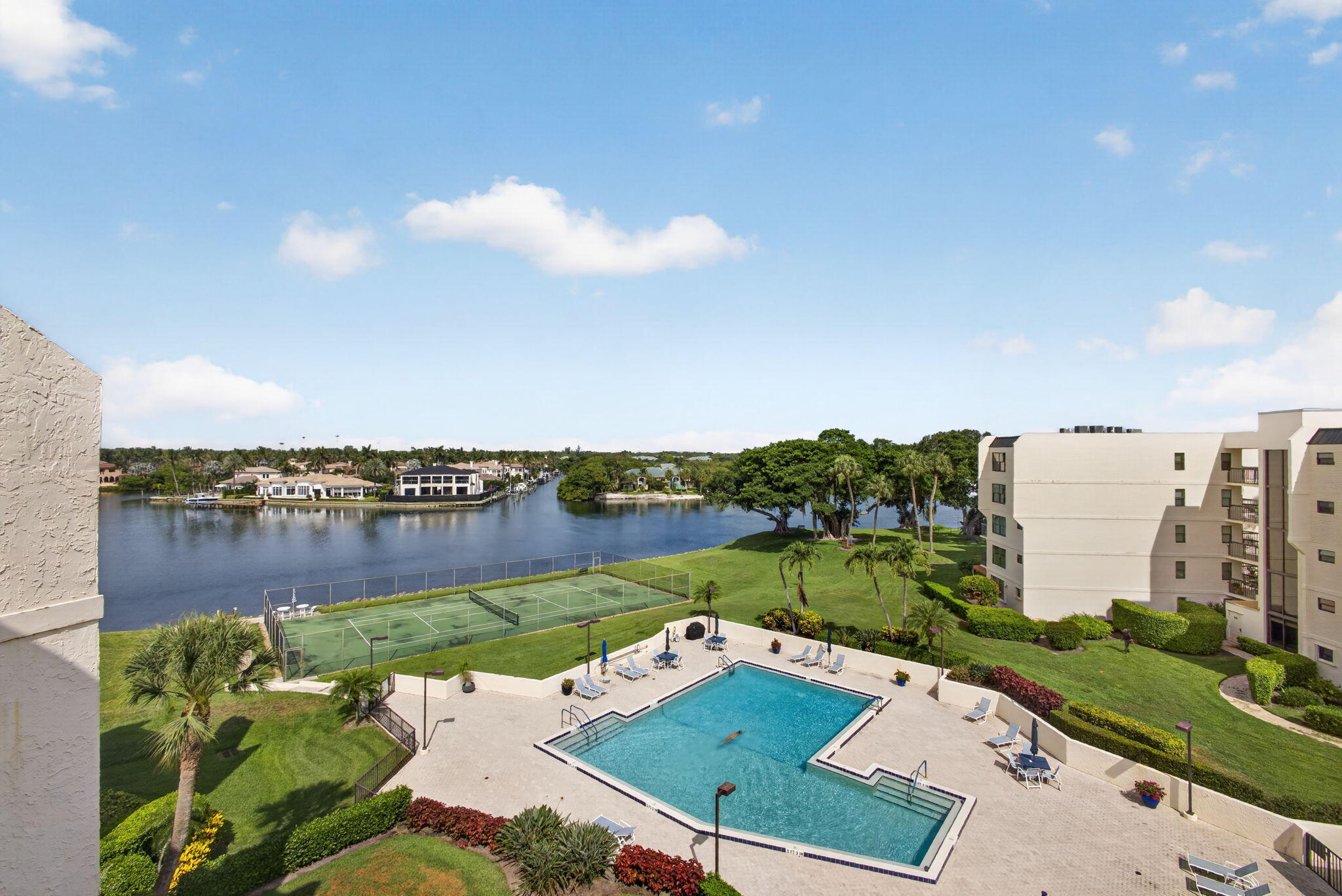 364 Golfview Road, Unit 506 North Palm Beach, FL 33408 - Photo 2 of 68 View from Primary