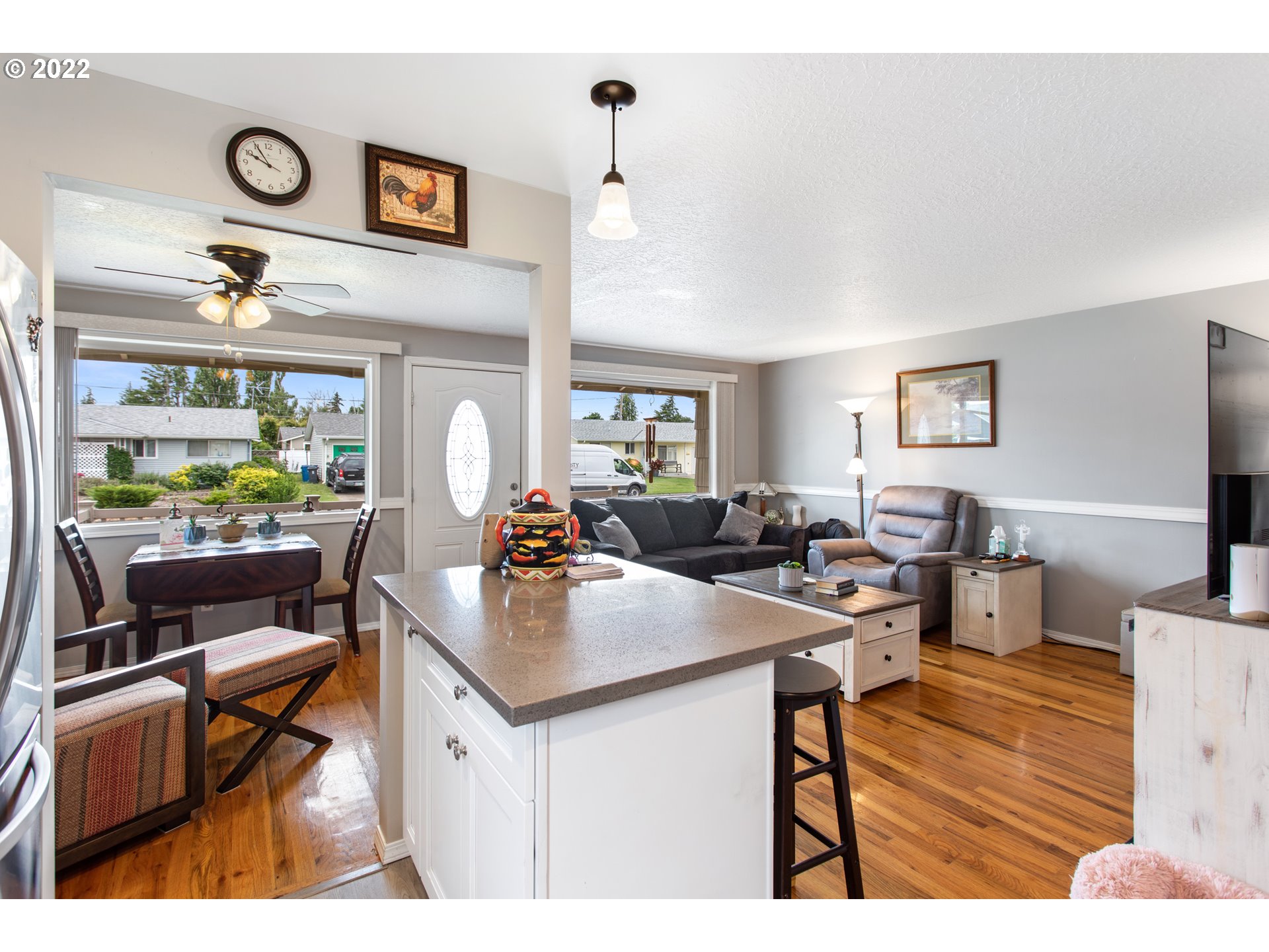1740 Jansen Way Woodburn, OR 97071 - Photo 10 of 30 a living room with furniture a rug and a window