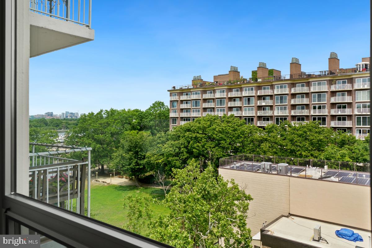 1425 4th Street Southwest, Unit A513 Washington, DC 20024 - Photo 13 of 28