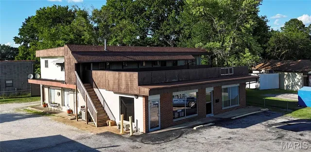 $640,000 | 2801 High Ridge Boulevard, High Ridge, MO 63049