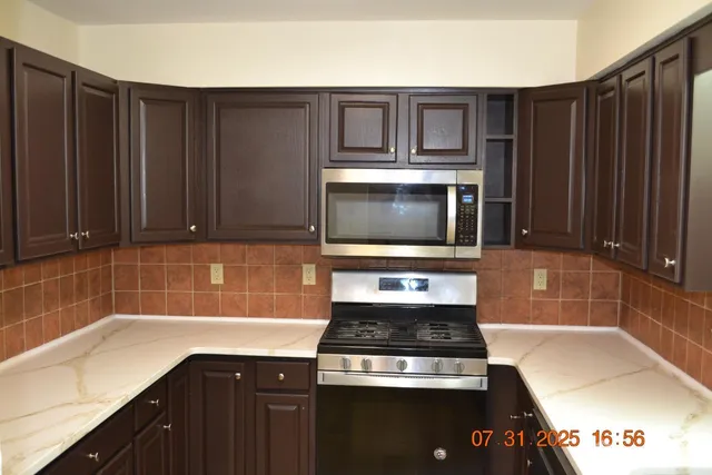 $605,000 | 26 Dorchester Drive, East Brunswick, NJ 08816