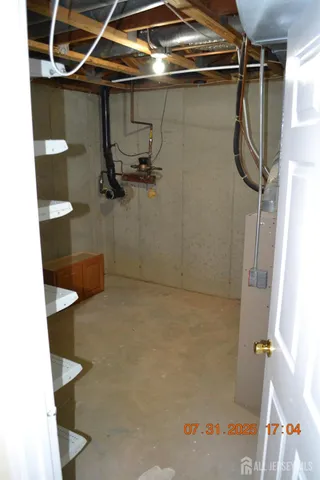 $605,000 | 26 Dorchester Drive, East Brunswick, NJ 08816