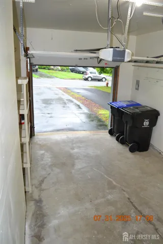 $605,000 | 26 Dorchester Drive, East Brunswick, NJ 08816