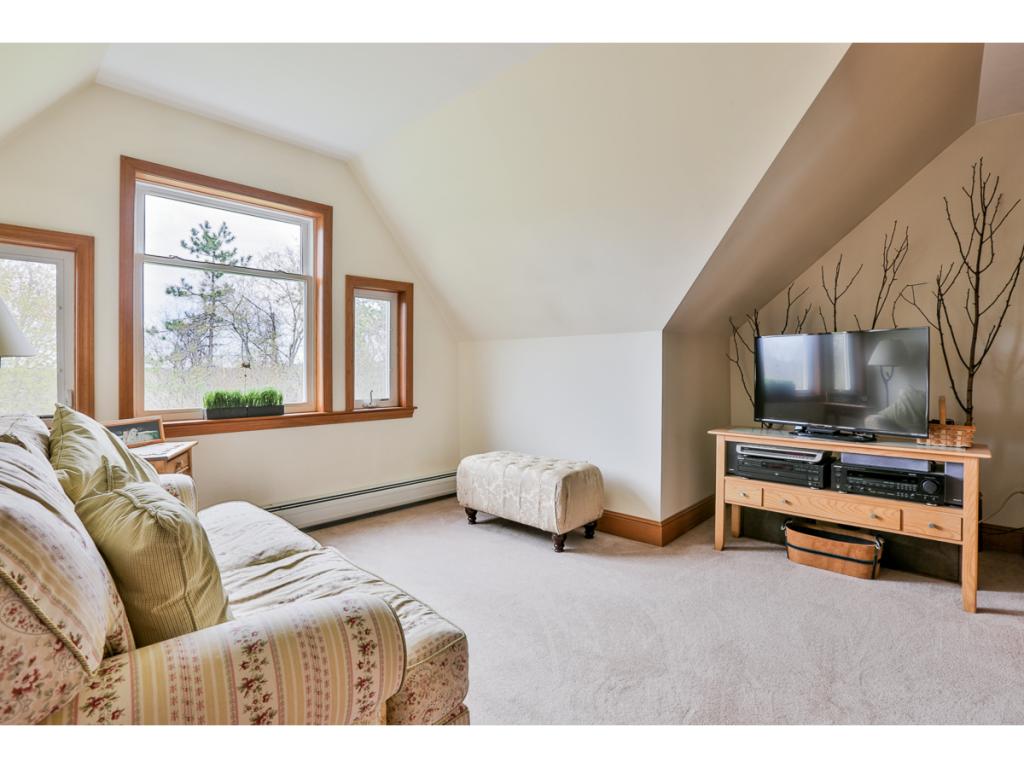 39 Pine Hill Road Hollis, NH 03049 - Photo 15 of 27