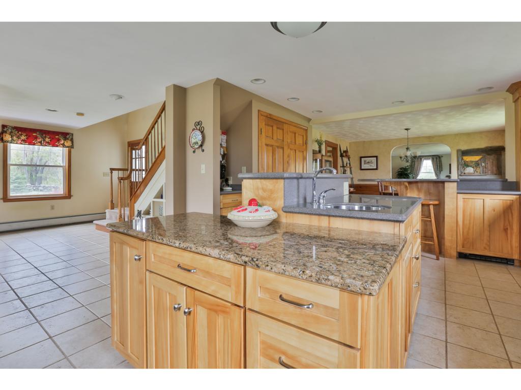 39 Pine Hill Road Hollis, NH 03049 - Photo 6 of 27