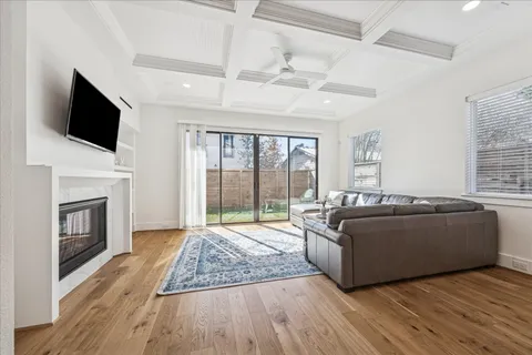 $625,000 | 805 Fisher Street, Unit A, Houston, TX 77018