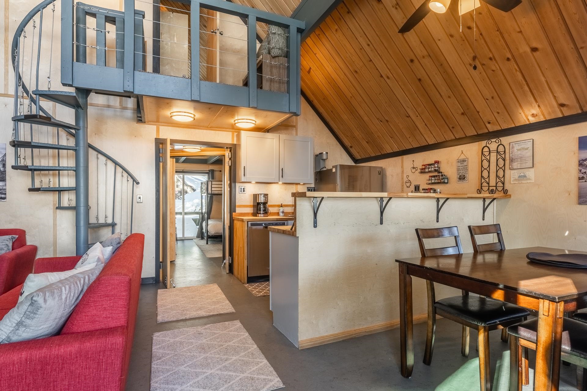 11000 Minaret Road, Unit 18 Mammoth Lakes, CA 93546 - Photo 12 of 45 Gallery Image 12