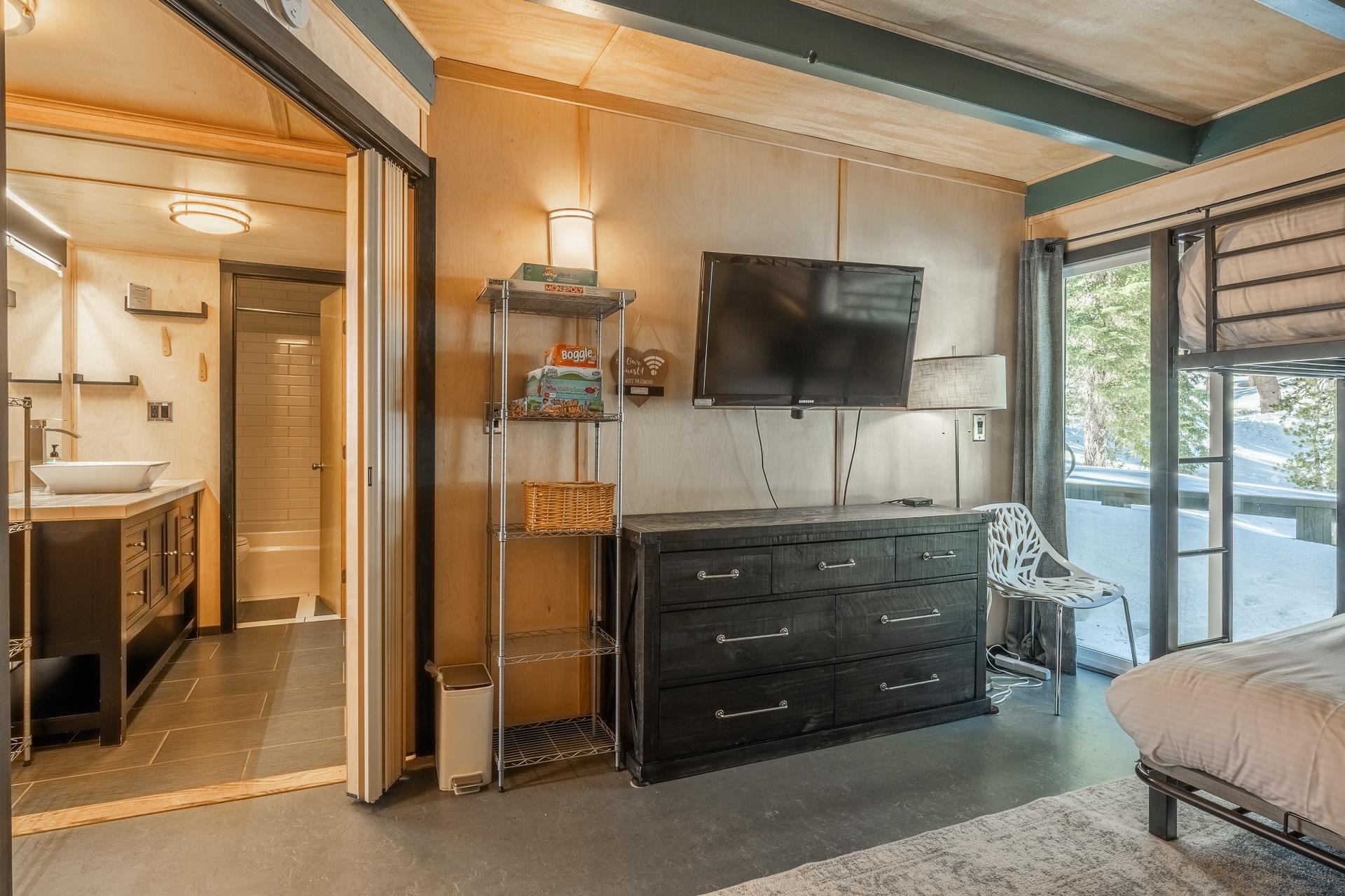 11000 Minaret Road, Unit 18 Mammoth Lakes, CA 93546 - Photo 20 of 45 Gallery Image 20