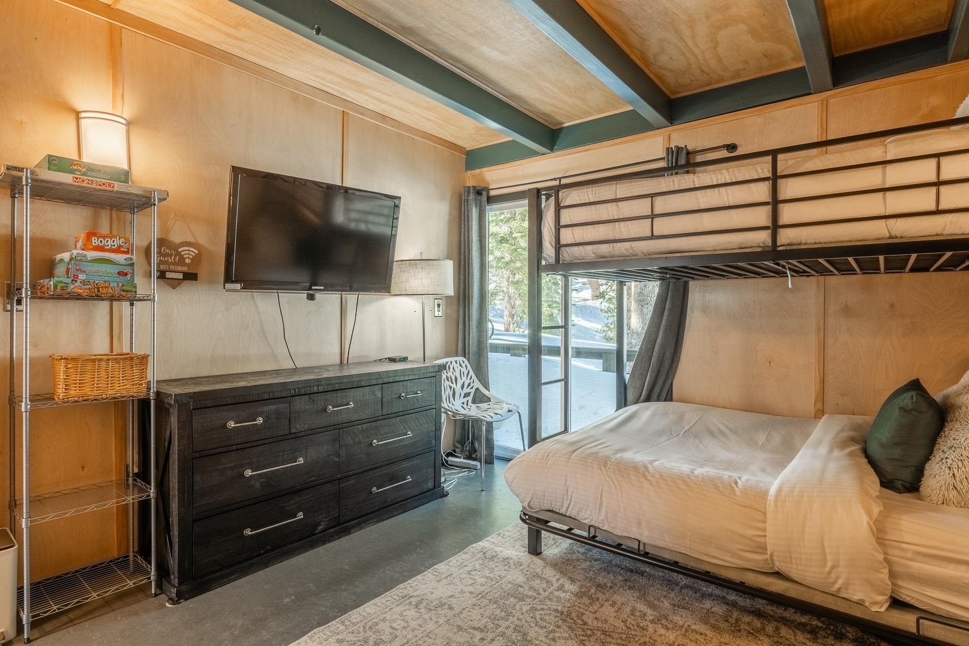 11000 Minaret Road, Unit 18 Mammoth Lakes, CA 93546 - Photo 21 of 45 Gallery Image 21