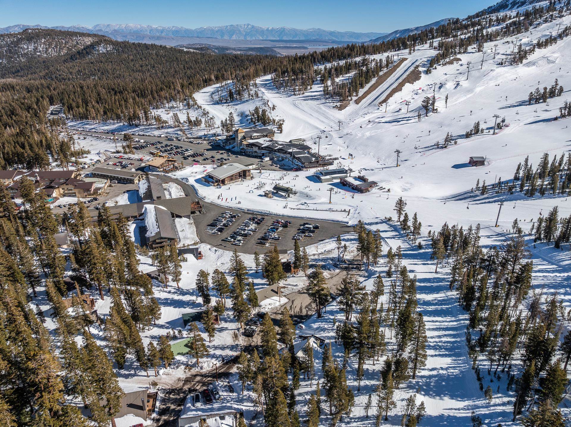 11000 Minaret Road, Unit 18 Mammoth Lakes, CA 93546 - Photo 41 of 45 Gallery Image 41