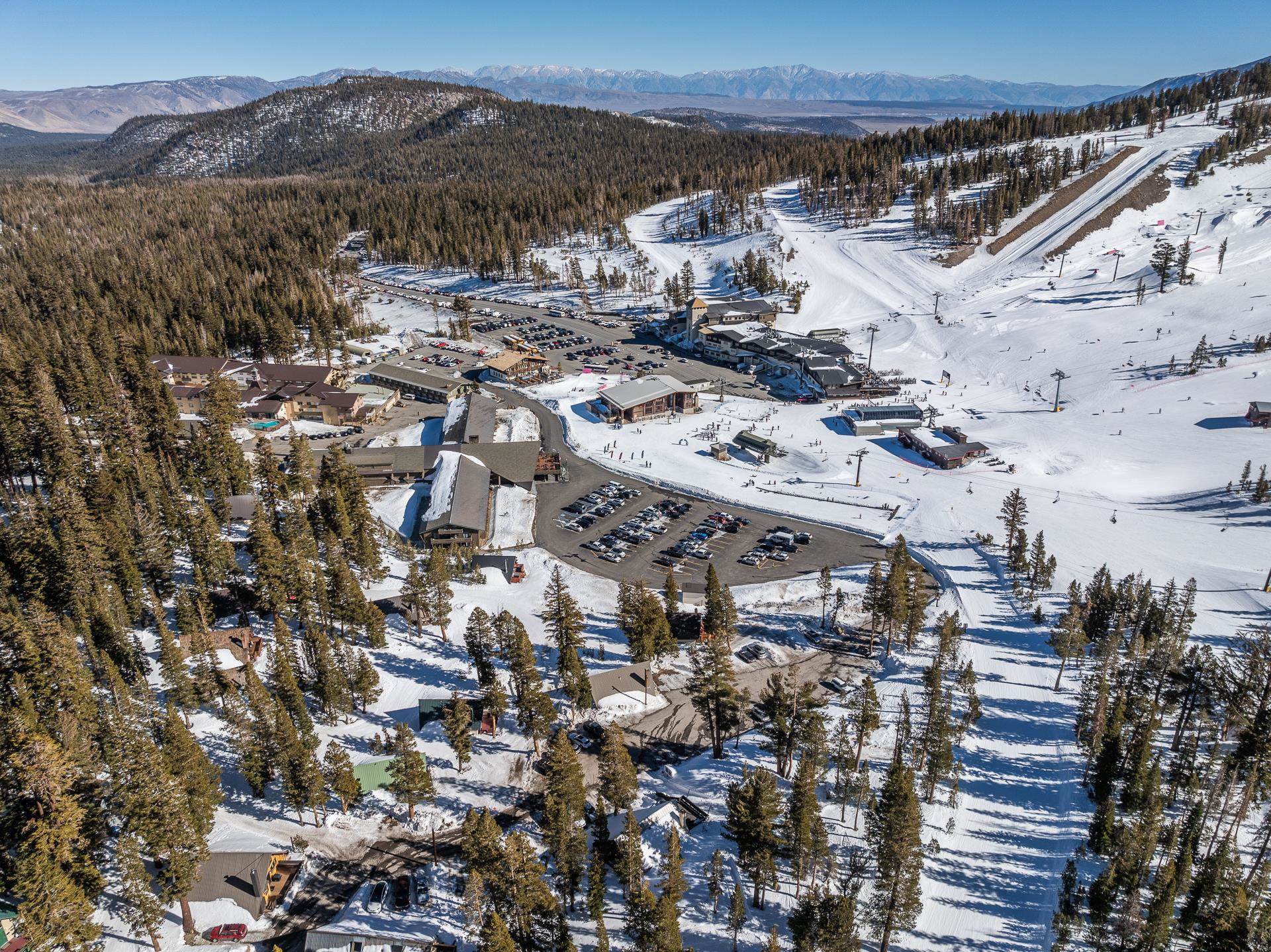 11000 Minaret Road, Unit 18 Mammoth Lakes, CA 93546 - Photo 42 of 45 Gallery Image 42