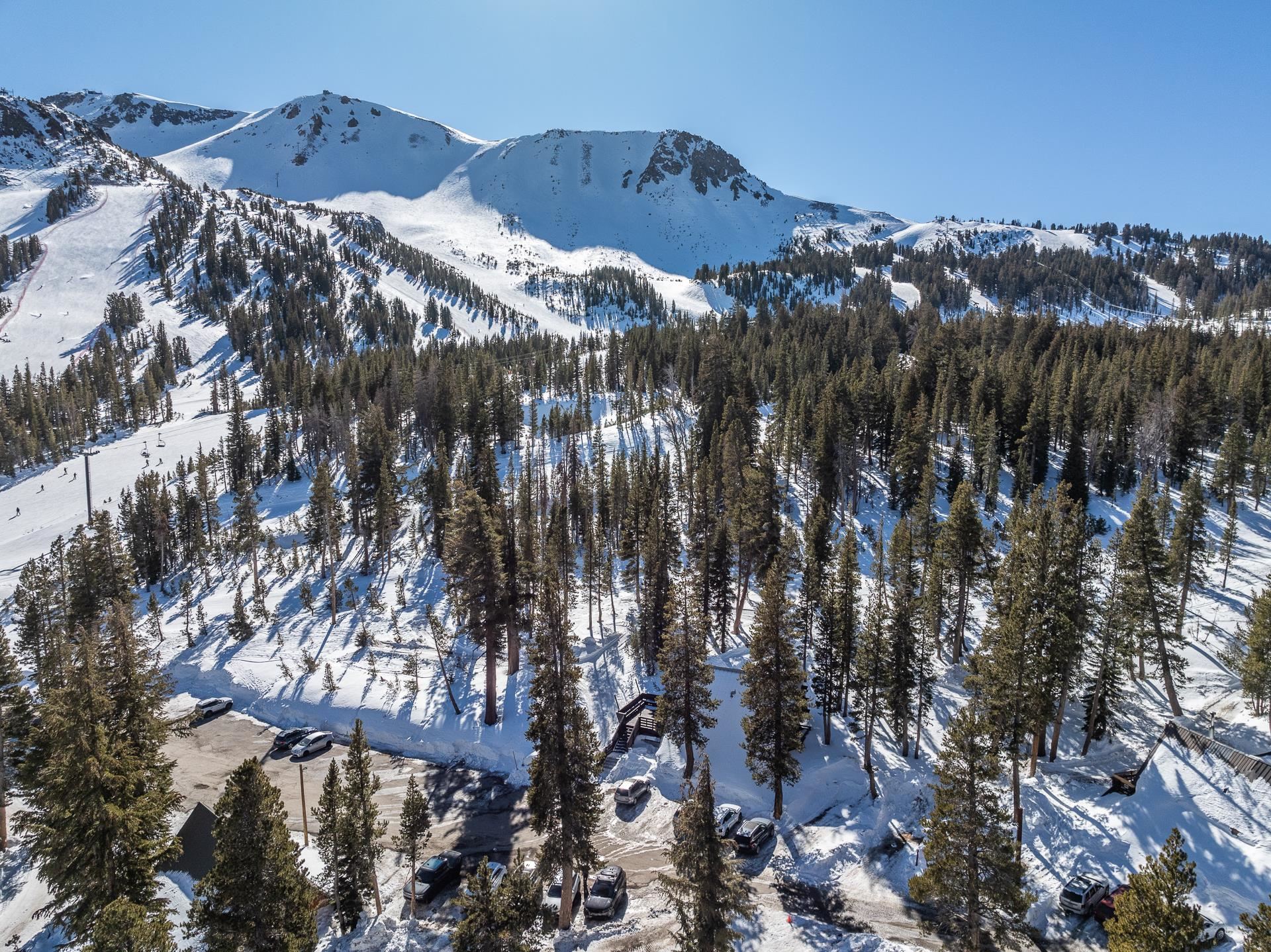 11000 Minaret Road, Unit 18 Mammoth Lakes, CA 93546 - Photo 44 of 45 Gallery Image 44