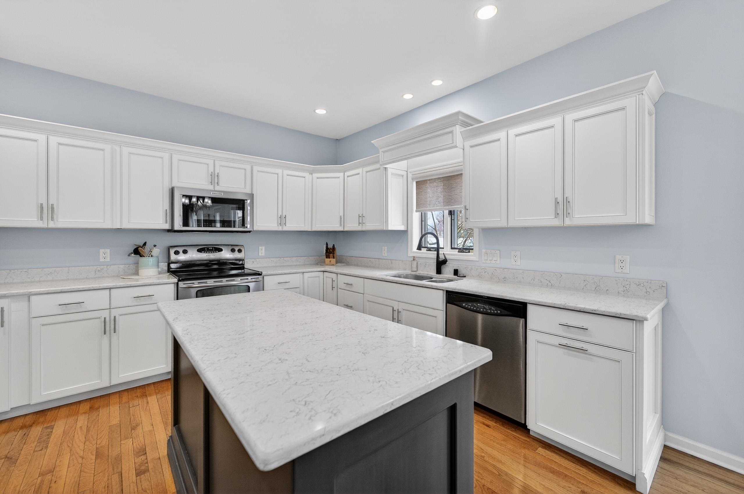 442 Augusta Drive Madison, WI 53717 - Photo 14 of 51