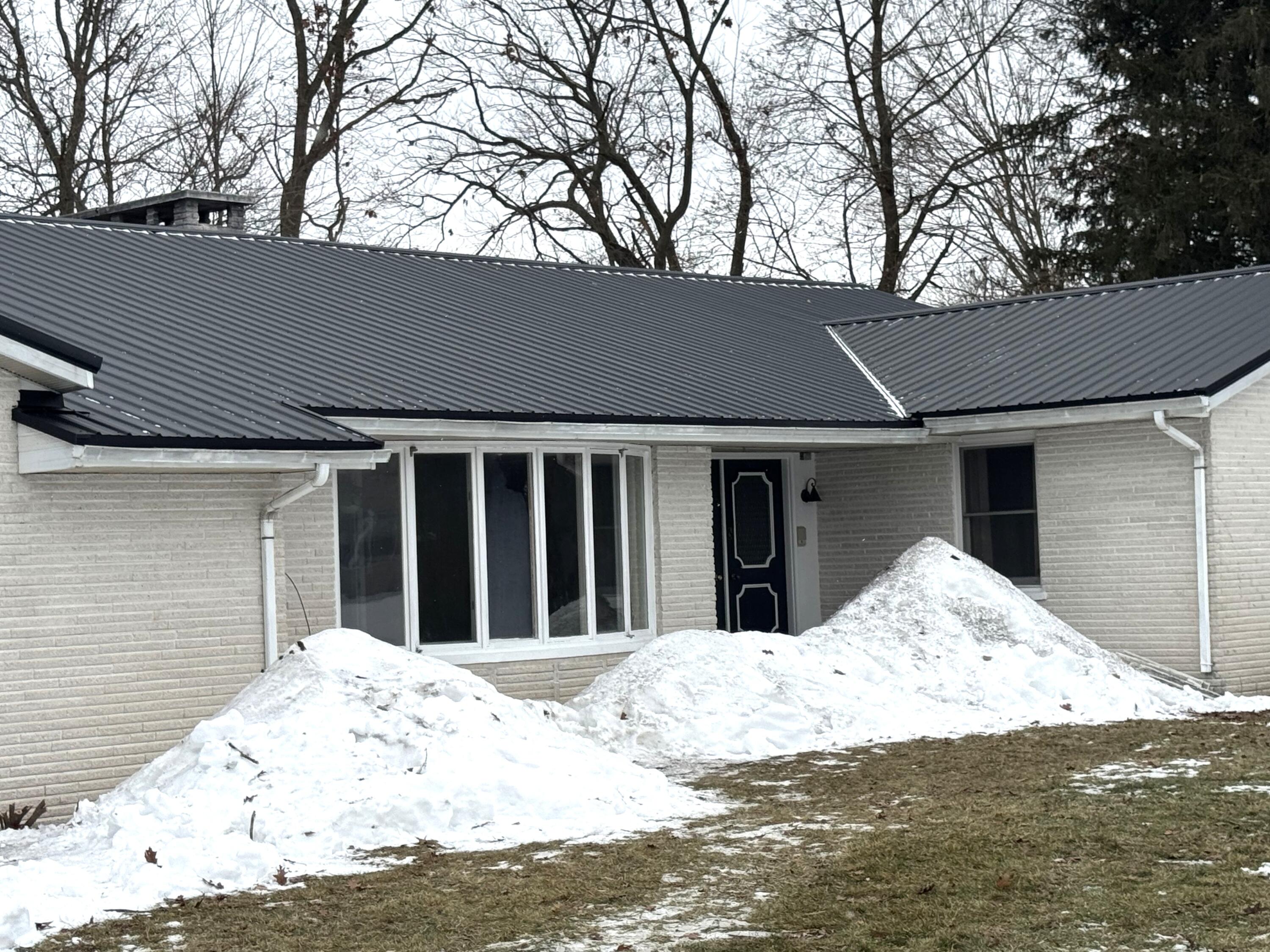 1017 Azaleamum Drive Three Rivers, MI 49093 - Photo 6 of 75 AZ roof 2