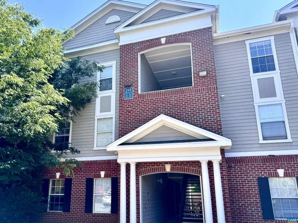 $229,900 | 195 Yellowstone Drive, Unit 201, Charlottesville, VA 22903