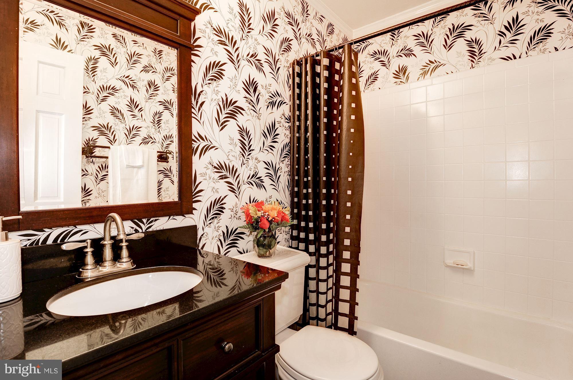2306 Archdale Road Reston, VA 20191 - Photo 14 of 30 Bath