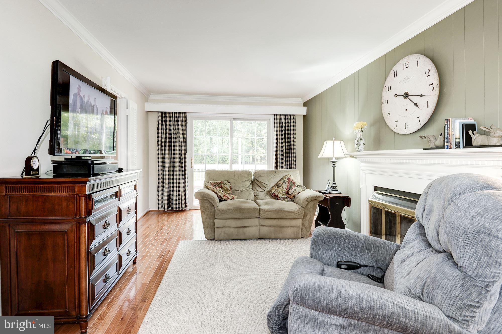 2306 Archdale Road Reston, VA 20191 - Photo 8 of 30 Family Room
