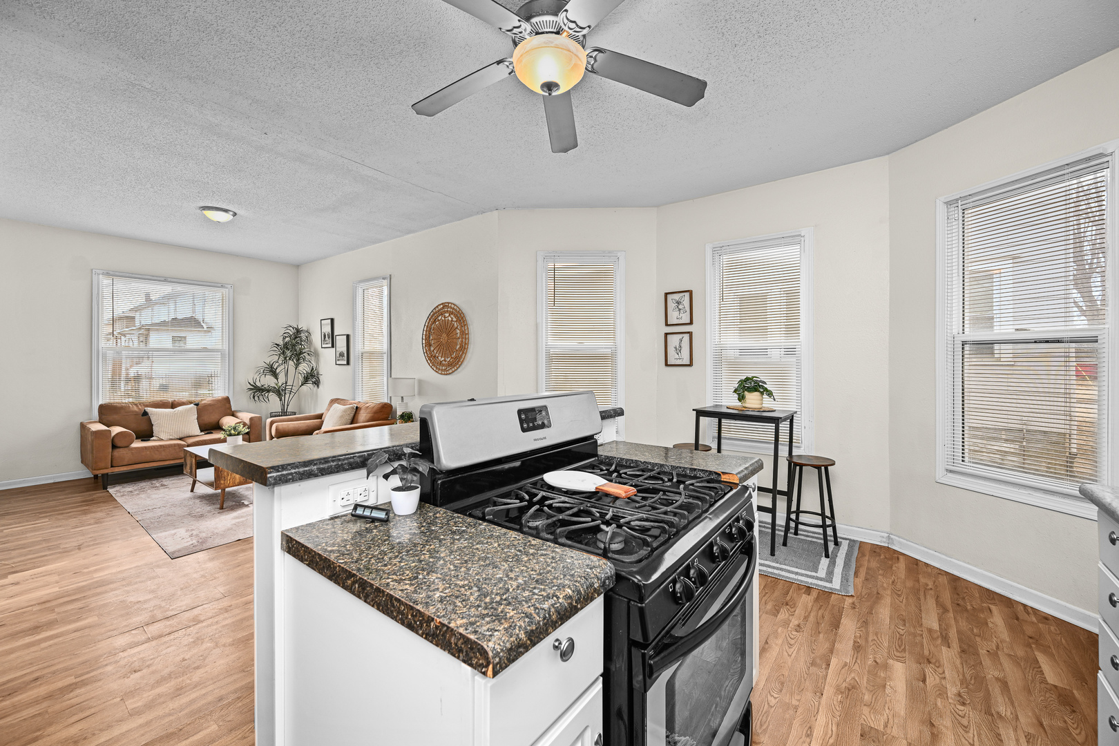 1715 3rd Street Moline, IL 61265 - Photo 12 of 27